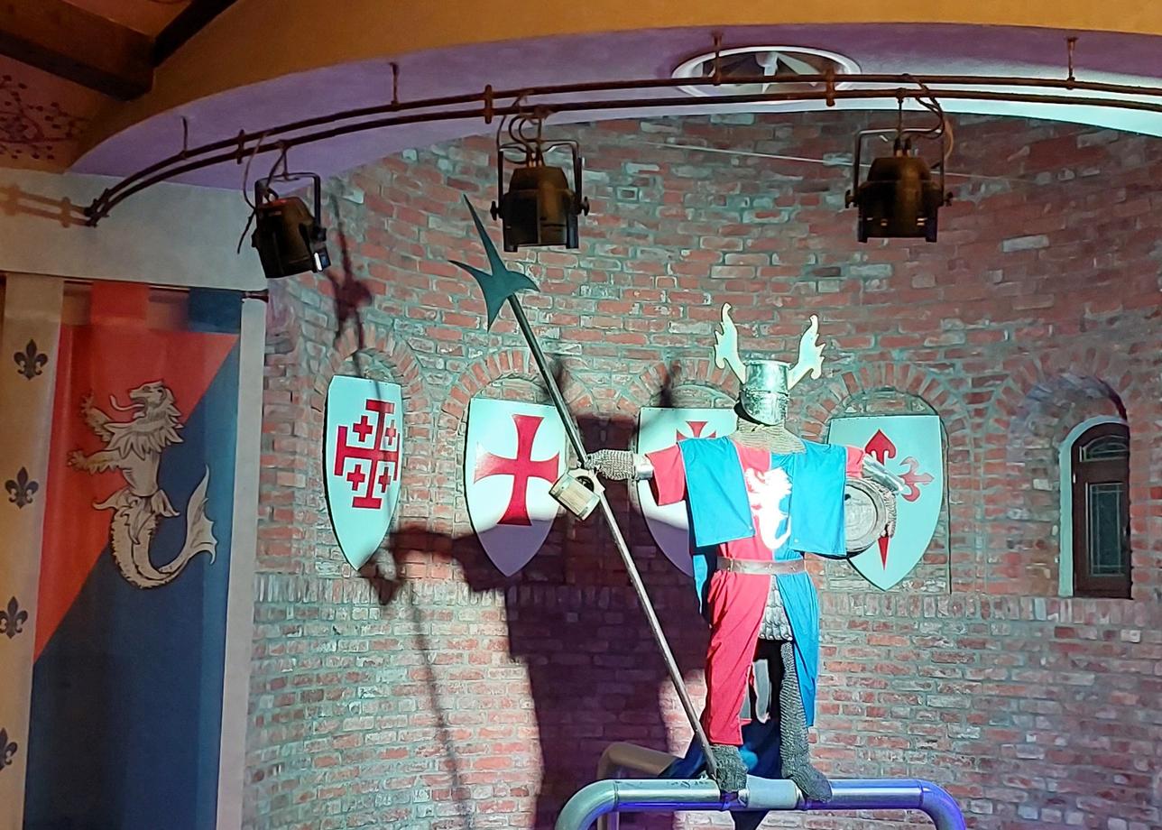 Спасибо большое за поездку. Отдельное спасибо нашему экскурсоводу Майе и водителю Евгении. Все прошло велеколепно!