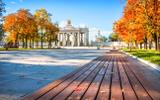 Прибытие. Прогулка по ВДНХ. Посещение павильона "Макет Москвы". Экскурсия в центре "Космонавтика и авиация"