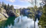 Отправление в горный парк Рускеала. Посещение Рускеала и водопадов Ахинкоски за доп. плату. Форелевый магазин. Отправление в Санкт-Петербург