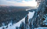 Каменный город. Экскурсия на Усьвинские столбы на снегоходах