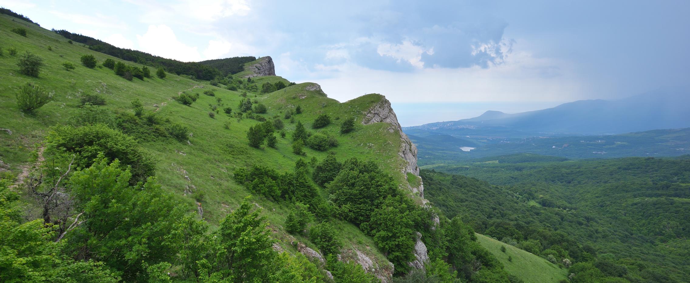 По горному Крыму с рюкзаками