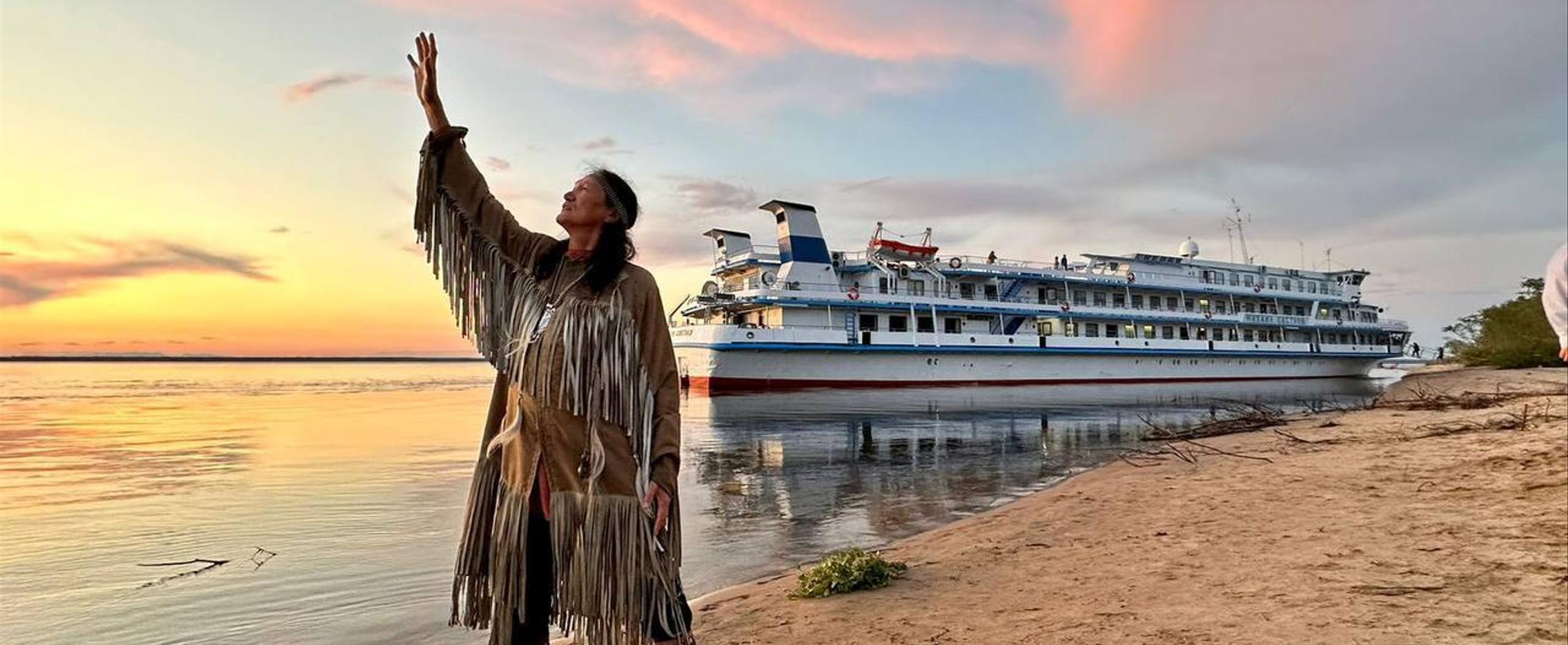 Речной круиз по маршруту Якутск — Тикси — Якутск