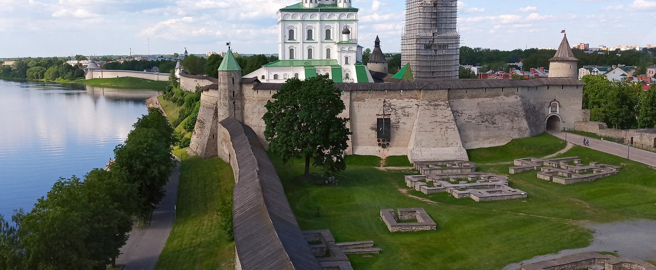 Майский тур по окрестностям Пскова с отдыхом в Печорах