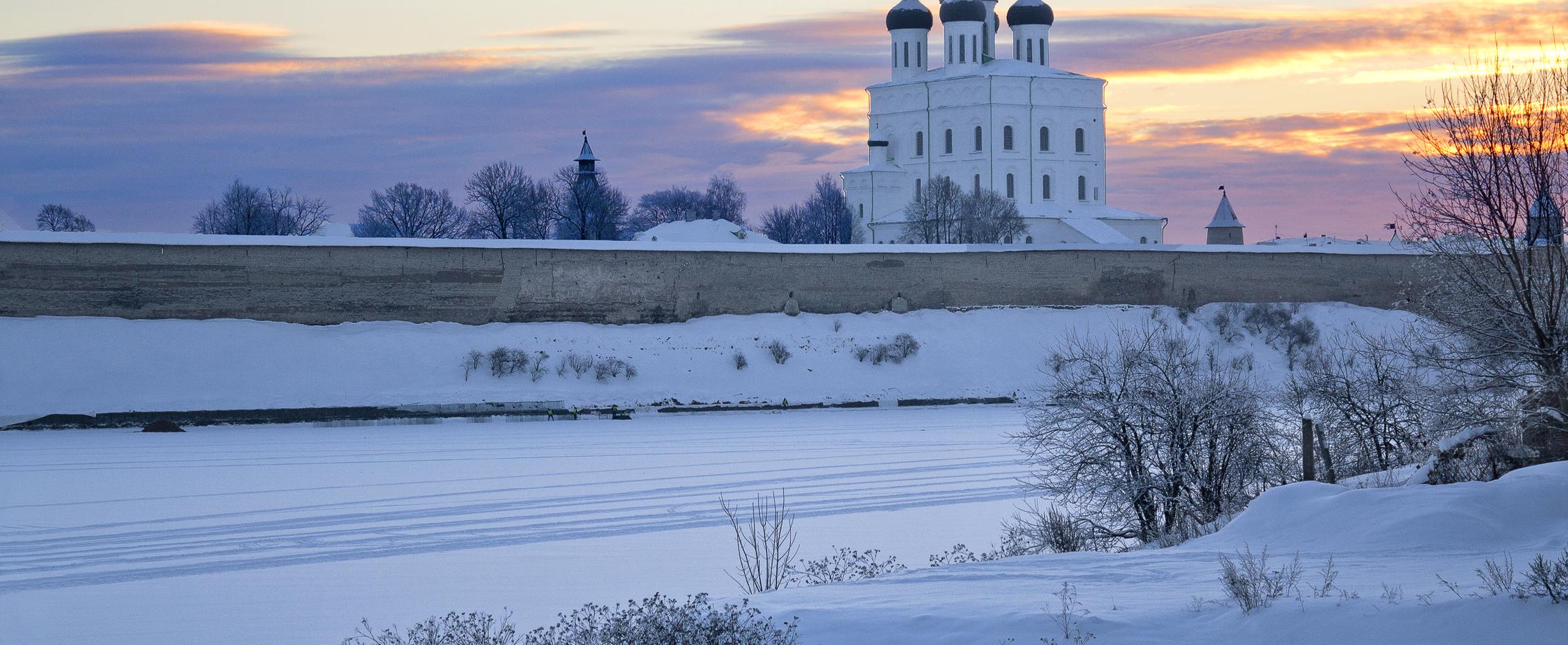 Сказки новогоднего Пскова. Автобусный тур на 5 дней