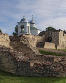 Изборская крепость