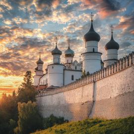 Классическое Золотое кольцо из Москвы