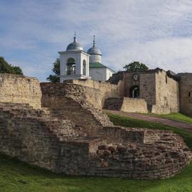 Изборская крепость