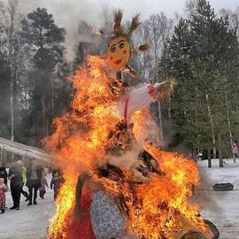 Огненная Масленица в Суздале