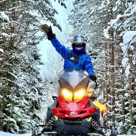 Снегоходное путешествие по снежной Карелии