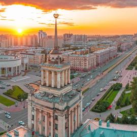 Родители с детьми в Петербург. Тур на 5 дней