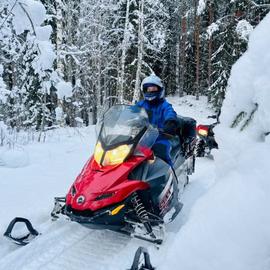 Снегоходное путешествие по зимней Карелии