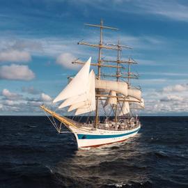 На паруснике «Мир» по Балтийскому морю: старт и финиш в Калининграде