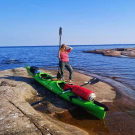 Активный отдых в Карелии. Сплав на каяках с острова Кильпола