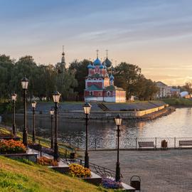 Уездный город. Путешествие от Калязина до Мартыново. Весной и летом