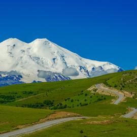 Северное Приэльбрусье. Высотный лагерь и радиальные выходы