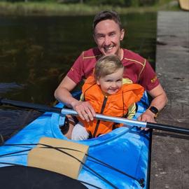 Активный отдых в Карелии. Семейный сплав на каяках с острова Кильпола