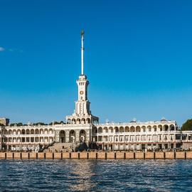 Санкт-Петербург – Петрозаводск – Кижи – Москва на теплоходе Огни большого города