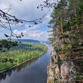 Сплав по реке Вишера и камень Писаный