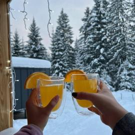 Аромат природы и красота души. Девичник на Урале на 8 марта