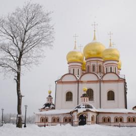 Новогодние открытки с Валдая. Автобусный тур из Москвы
