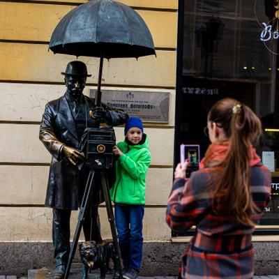 Родители с детьми в Петербург. Тур на 4 дня