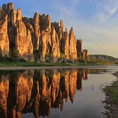 Золотые скалы реки Синяя. Сплав в Якутии