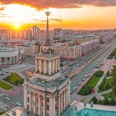 Родители с детьми в Петербург. Тур на 5 дней