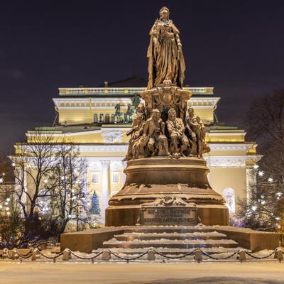 Путешествие для дам «Новогодний будуар императрицы». Тур в Санкт-Петербург на 4 дня