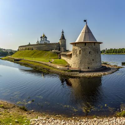 Петербургская коллекция и псковские выходные