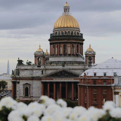 Серебряные нити в золотом ожерелье Петербурга