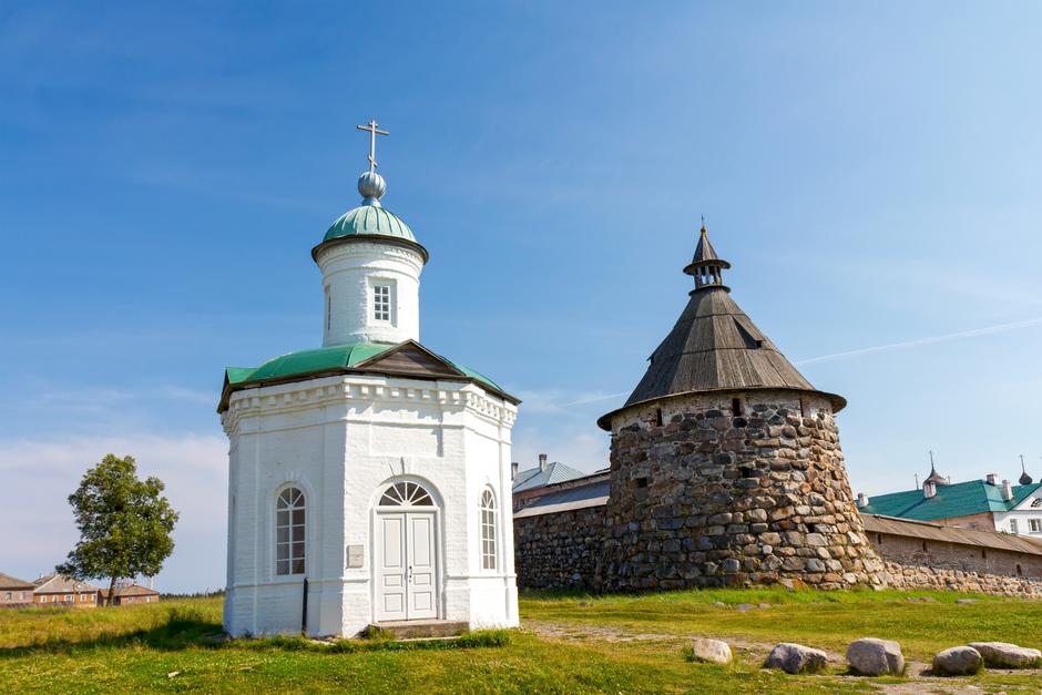 Часовня на Соловецких островах