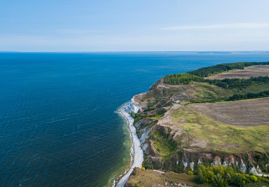 Вид на гору Лобач и Куйбышевское водохранилище