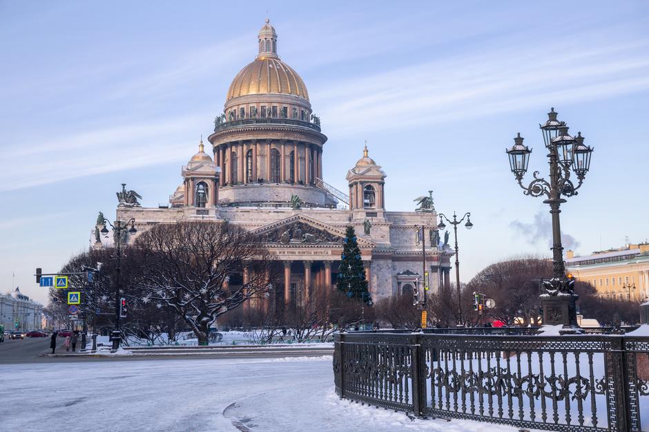 Исаакиевский собор на Новый год