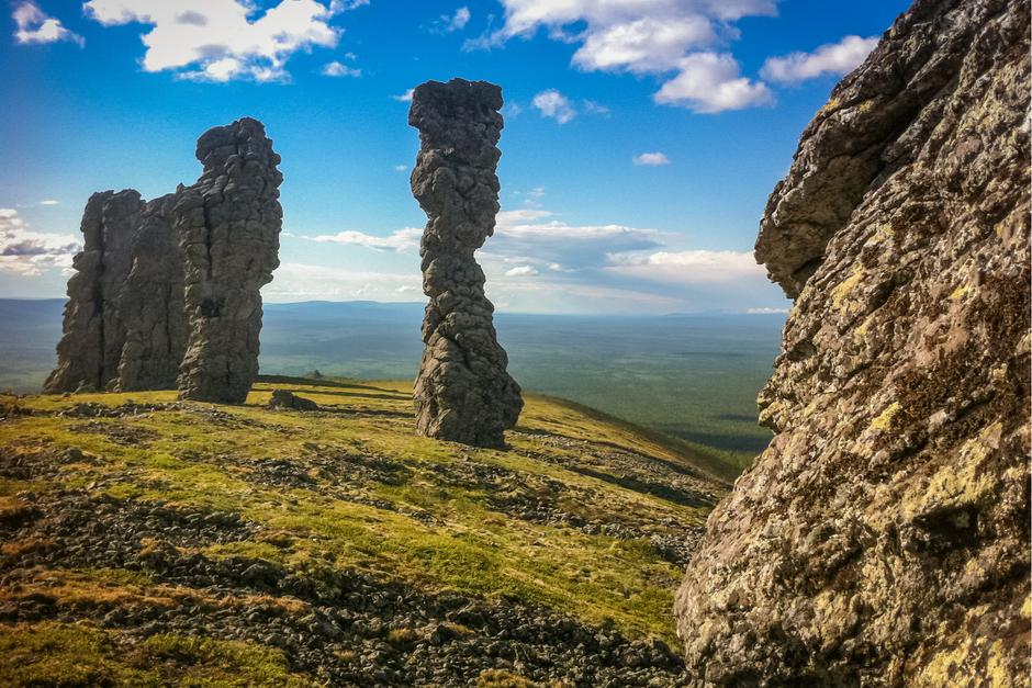 Столбы выветривания на плато Маньпупунёр