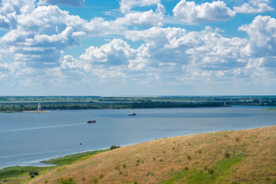 Панорама долины реки Дон возле Волго-Донского канала