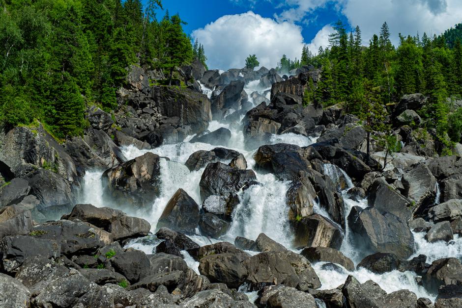 Водопад Учар на Алтае