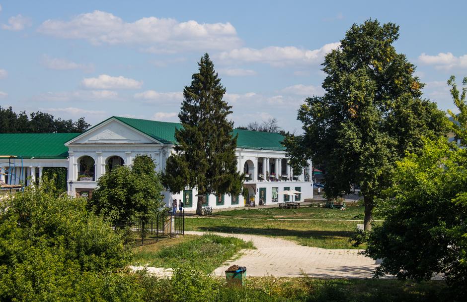 Белокаменные торговые ряды